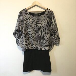 Blizz Girl Banded Waist Flutter Sleeve Animal Print Top - Medium